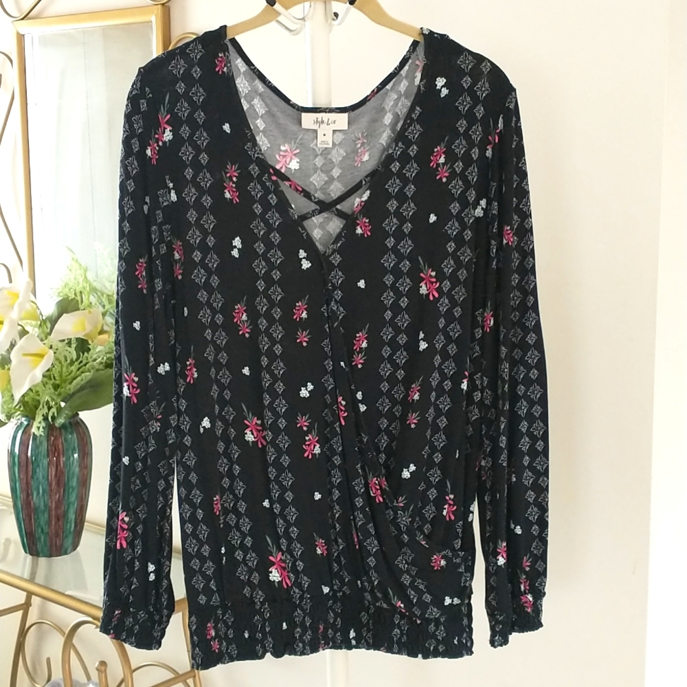 Style & Co Black Floral Long Sleeve Surplice Blouse